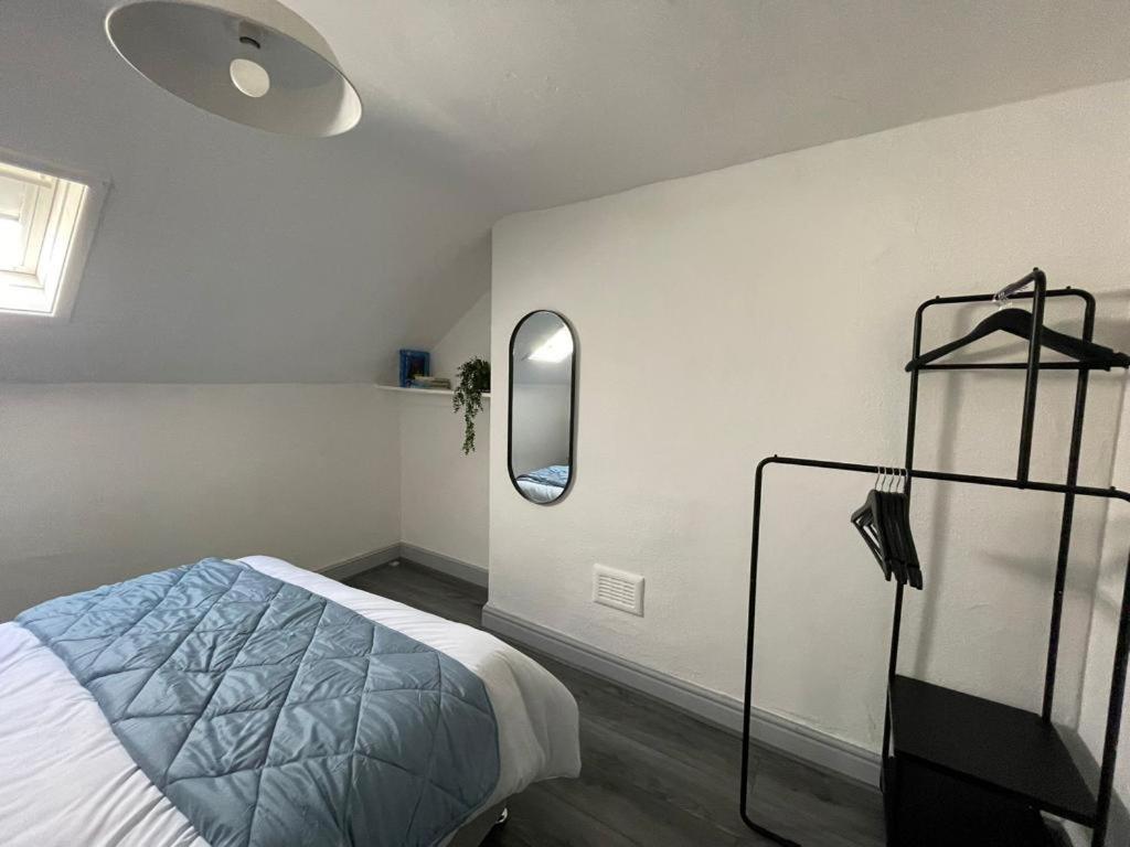 Newly Renovated Apartments In Liverpool - Extended Stay Buitenkant foto