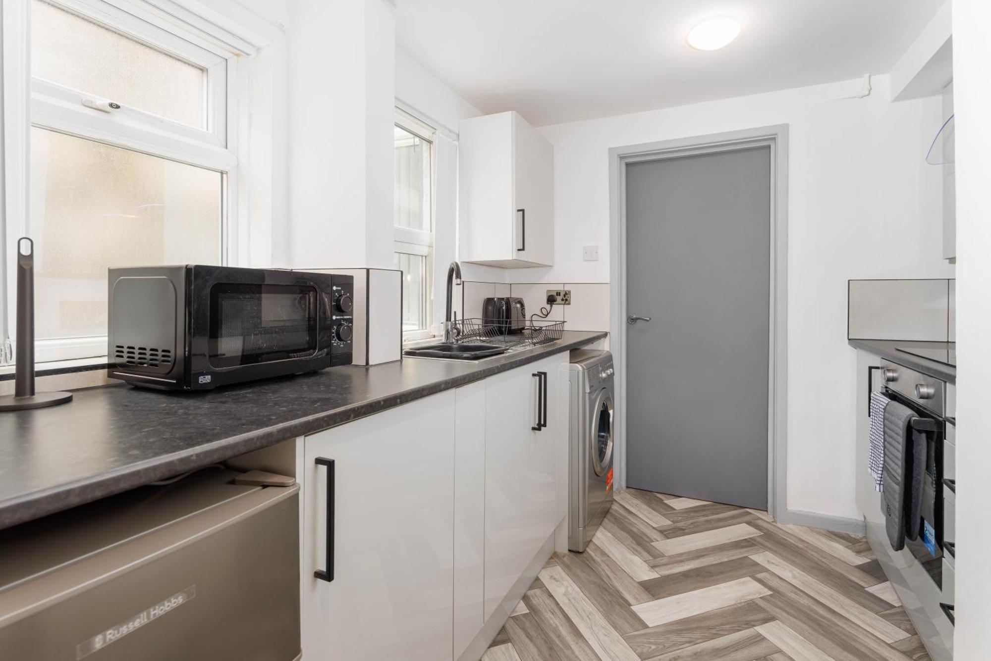 Newly Renovated Apartments In Liverpool - Extended Stay Buitenkant foto