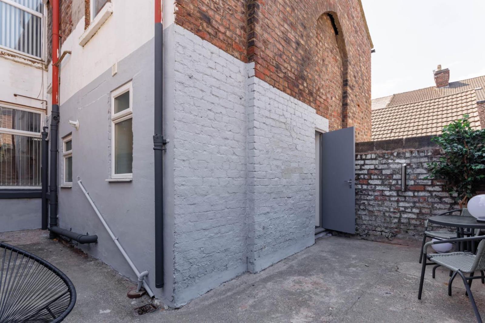 Newly Renovated Apartments In Liverpool - Extended Stay Buitenkant foto